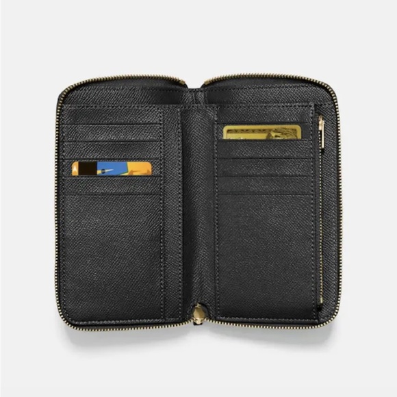 EUC COACH Medium Zip Around Wallet Crossgrain Leather (Retail - Not Outlet) - Picture 3 of 7